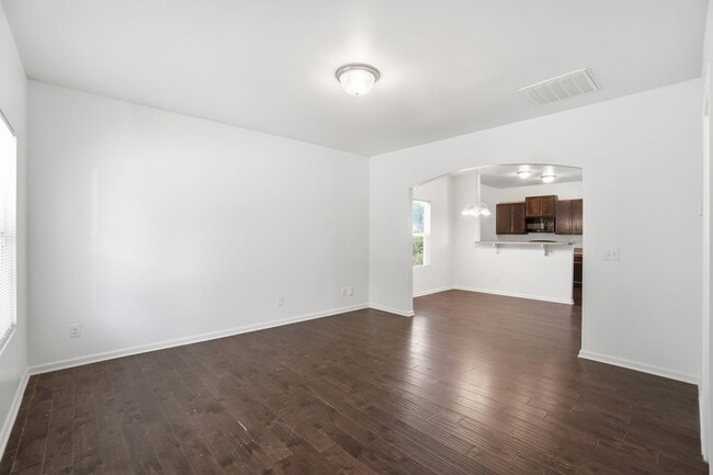 Building Photo - 4-bedroom with Water Front View