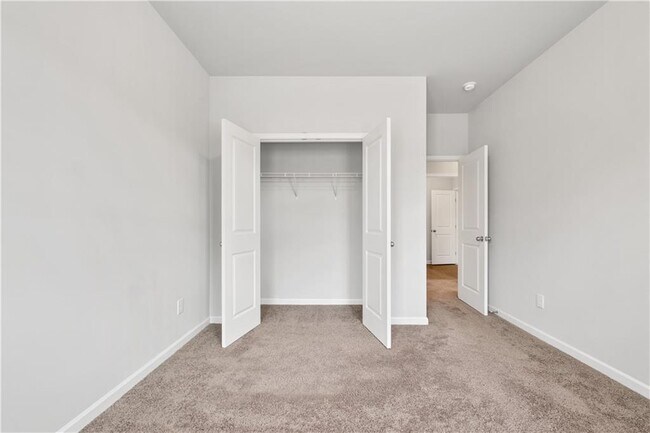 Building Photo - 3343 Ivy Farm Ct