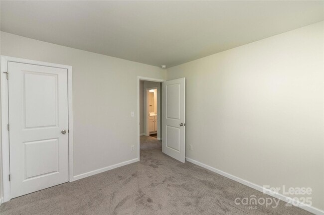 Building Photo - 204 S Bell Ave