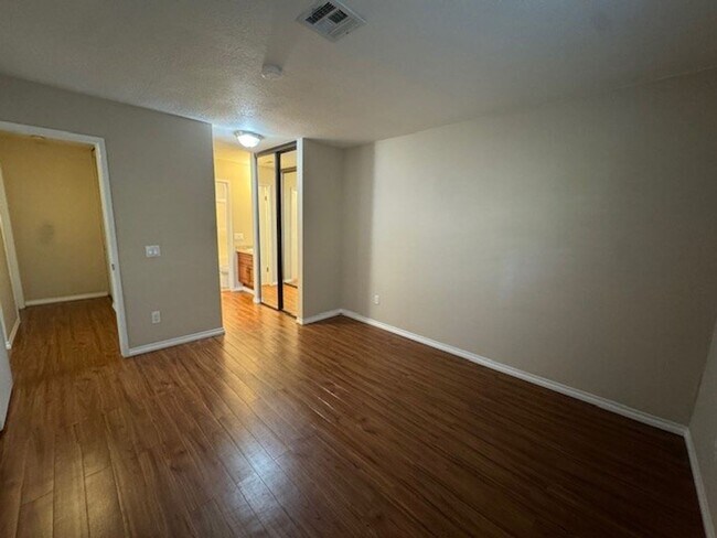 Building Photo - Beautiful & Private Condo in the Sought-After Terra Vista Community