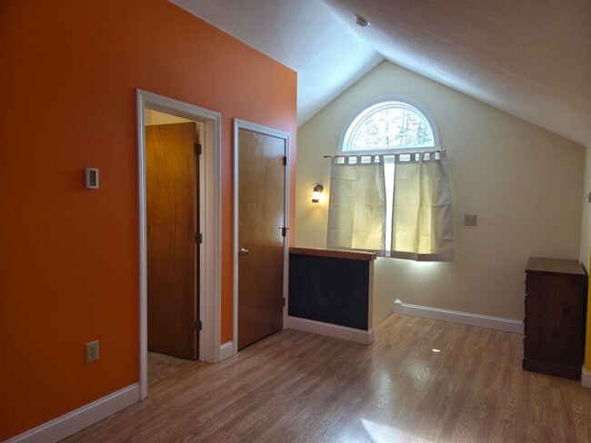 Building Photo - 112 Mountain River East Rd