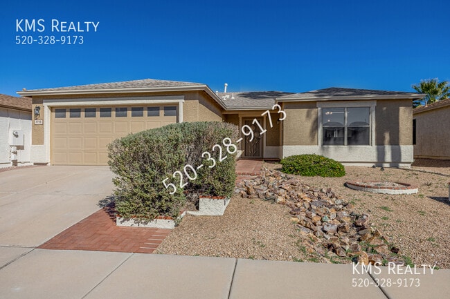 Building Photo - 9945 E Star Vista Dr