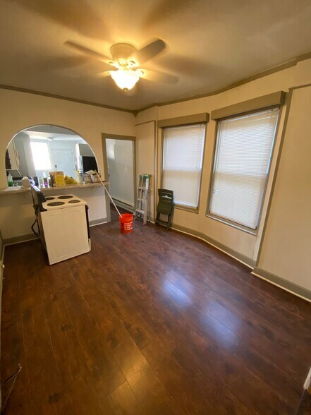 Building Photo - 1346 N 11th St