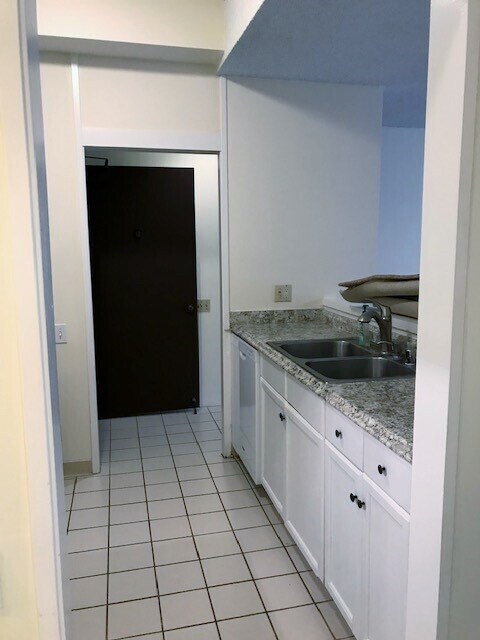 Building Photo - KAILUA - Windward Harbour
