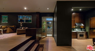 Building Photo - 710 Orlando Ave