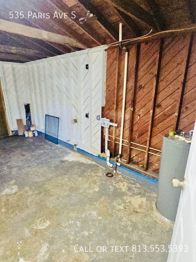 Building Photo - 535 Paris Ave S