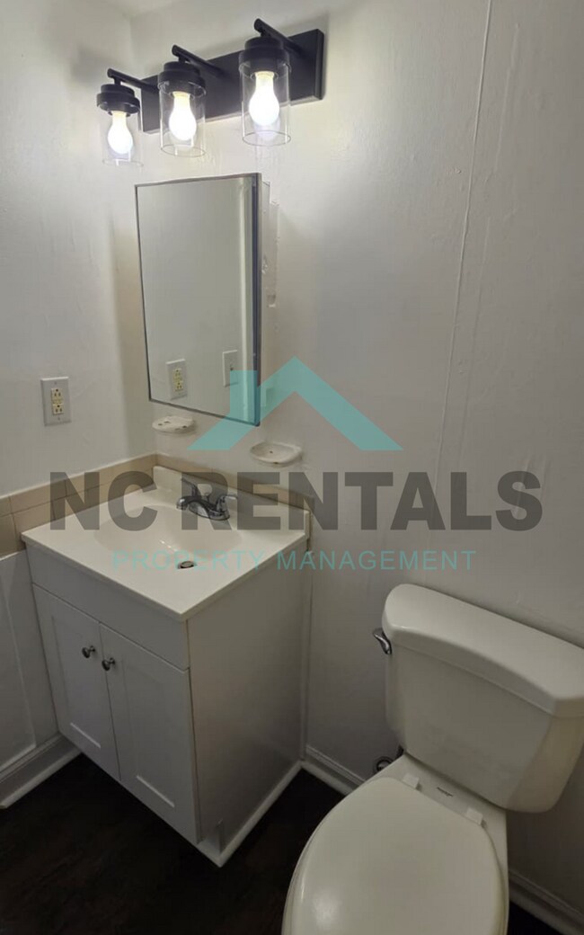 Building Photo - 2559 Green Oaks Ct SE