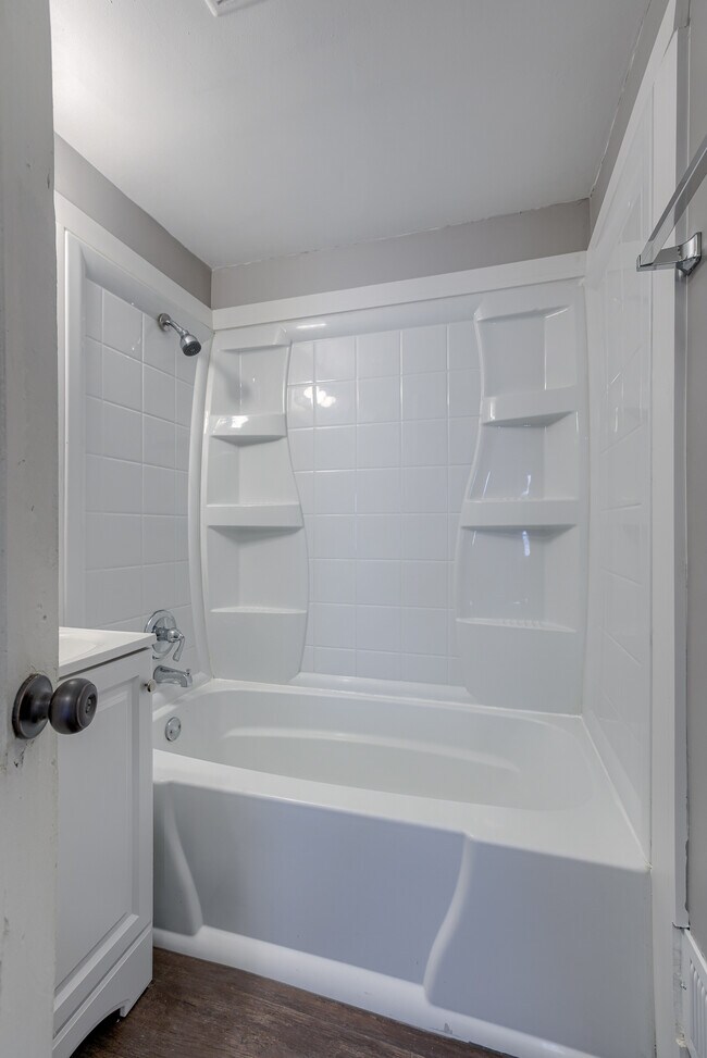 Building Photo - 3224 N 40th St