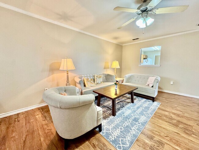 Building Photo - 602 N Bangor Ave