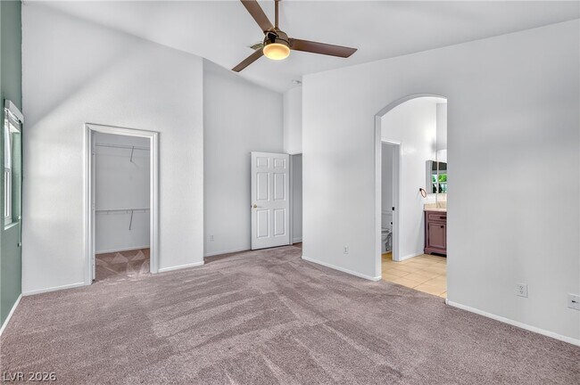 Building Photo - 630 Beresford Ave