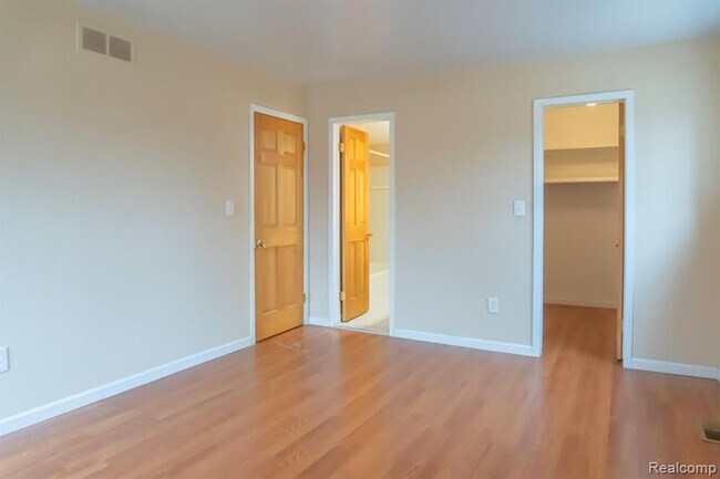 Building Photo - 19639 W 12 Mile Rd