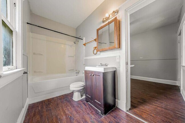 Building Photo - 3484 W 58th St