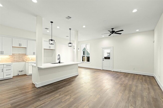 Building Photo - 1809 Palmetto Landing Dr