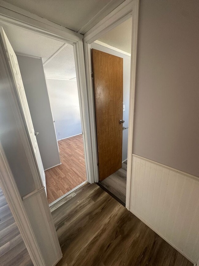 Building Photo - Discover your new HOME! 3 Bedroom, 2 Bath Mobile Home in Yorktowne