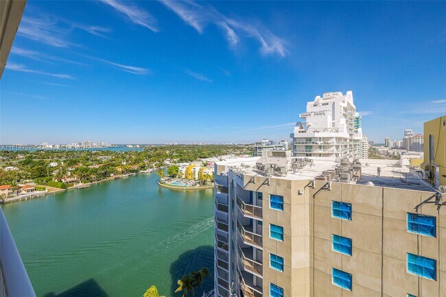 Building Photo - 5838 Collins Ave