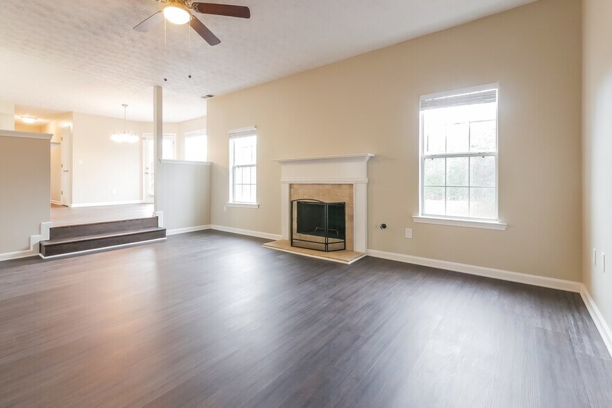 Building Photo - 985 Field View Dr