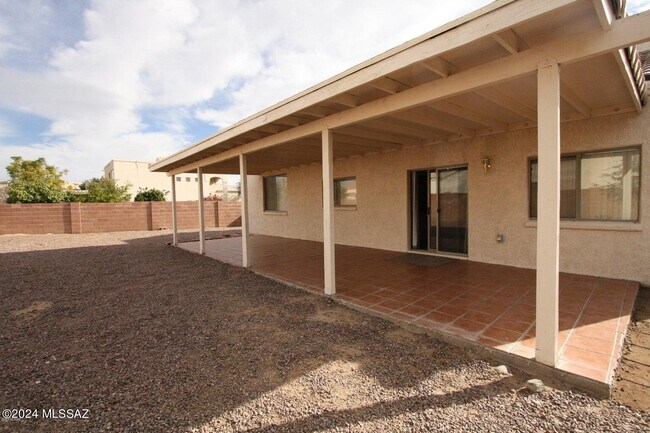 Building Photo - 9465 N Elan Ln
