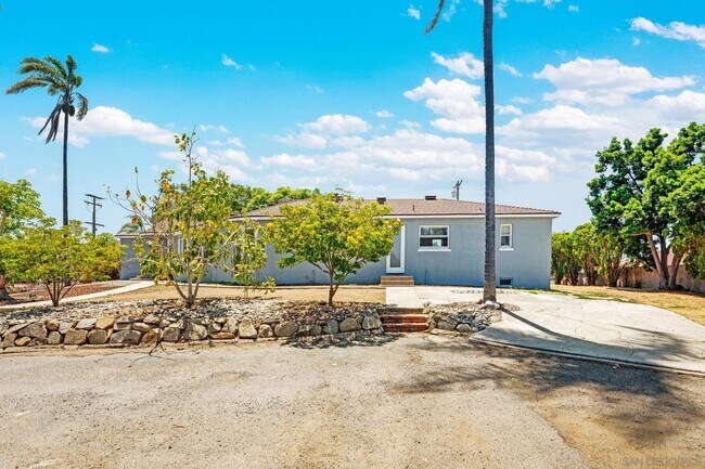 Building Photo - 2530 Pruett Dr