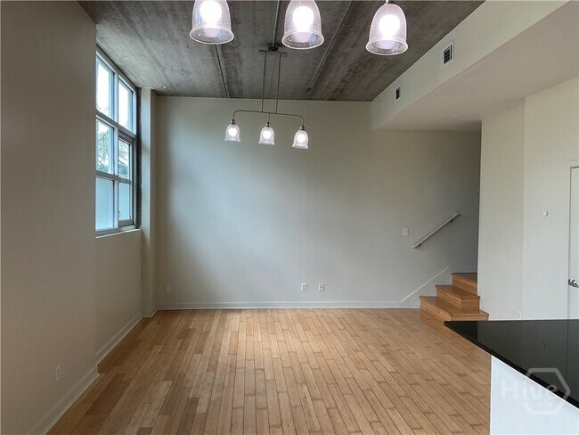 Building Photo - 545 Berrien St