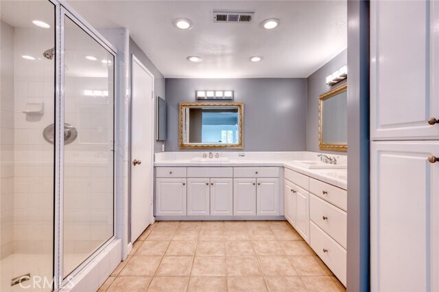 Building Photo - 2641 Alta Vista Dr