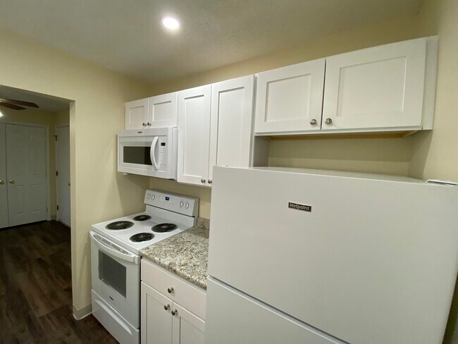 Building Photo - 171 Eastern Ave