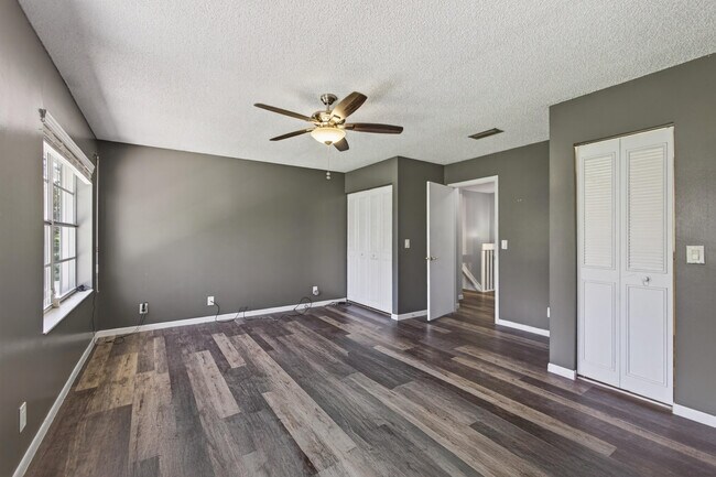 Building Photo - 3708 Savoy Ln