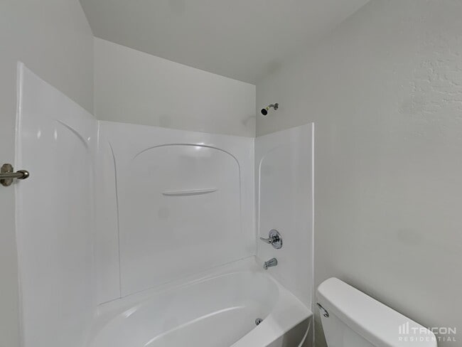Building Photo - 1353 S Sabino Dr
