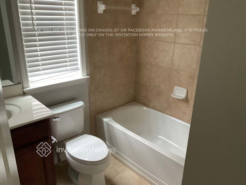 Building Photo - 905 Idlewood Dr