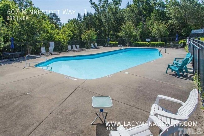 Building Photo - 607 Minnestott Way
