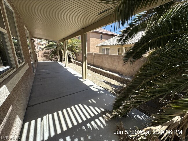 Building Photo - 3373 Osiana Ave