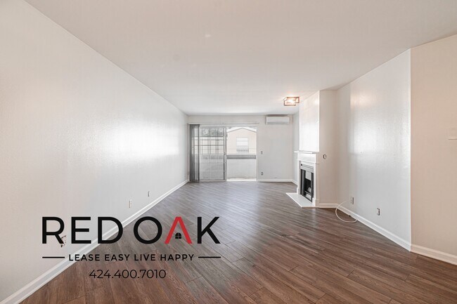 Building Photo - 10201 Woodbine St