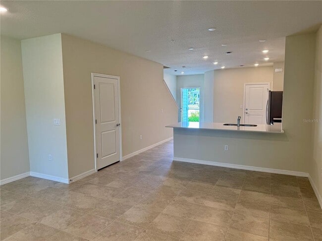 Building Photo - 3646 Oceanic Cv