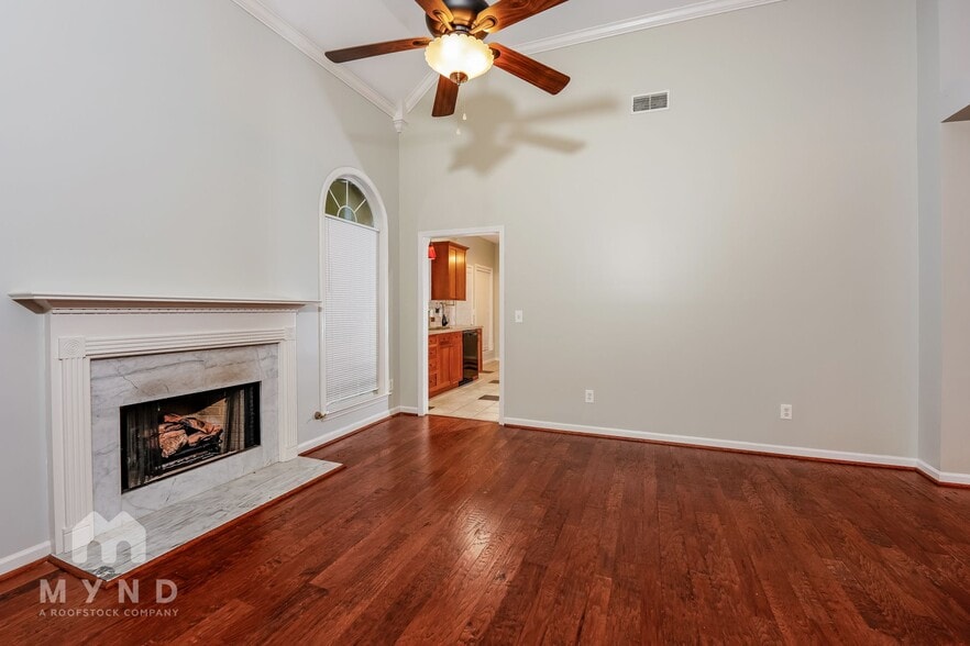 Building Photo - 325 Shelby Forest Dr
