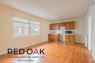 Building Photo - 615 1/2 N Rossmore Ave-209