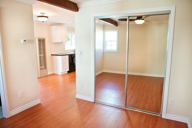 Building Photo - 128 S Brighton St