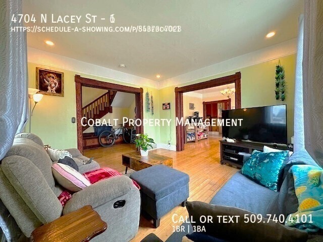 Building Photo - 4704 N Lacey St