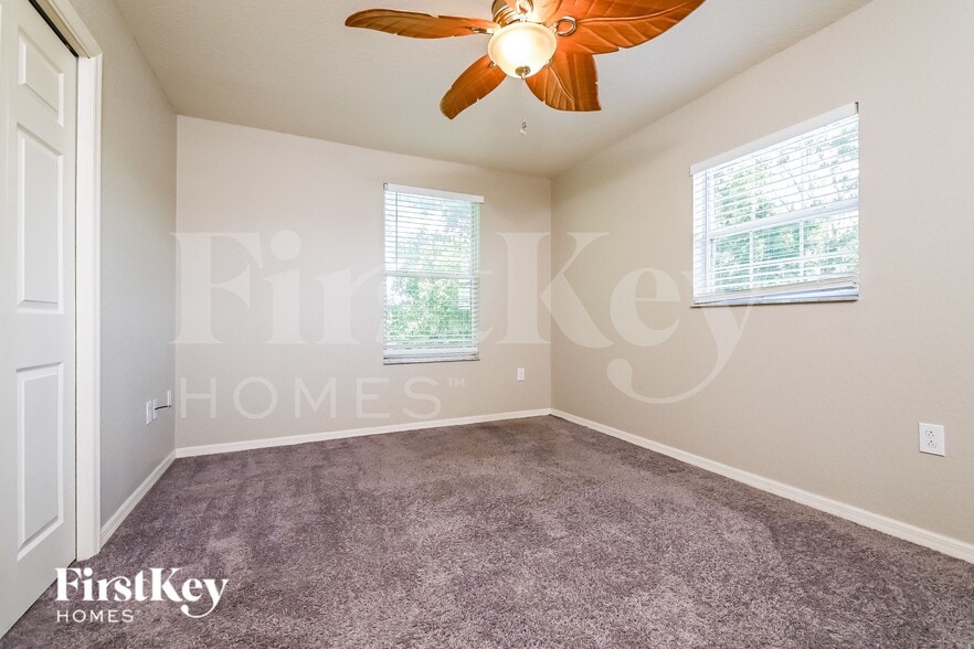 Building Photo - 901 Pearly Ridge Ln