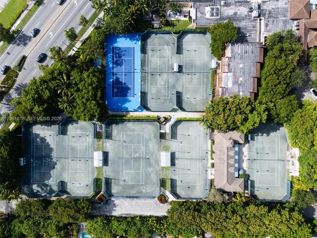 Building Photo - 4000 Towerside Terrace