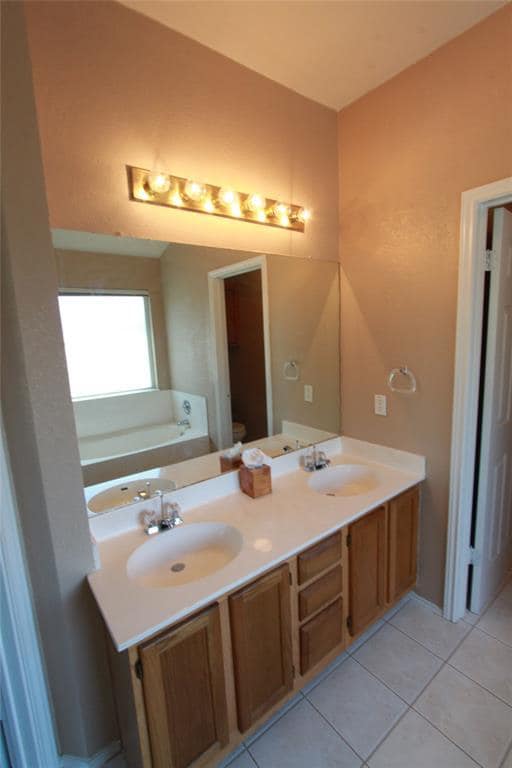 Building Photo - 3309 Kissman Dr