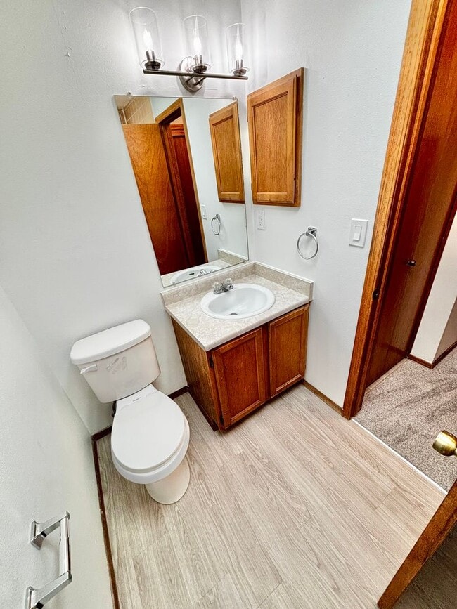 Building Photo - Stylish & Updated 1-Bedroom Loft Retreat i...