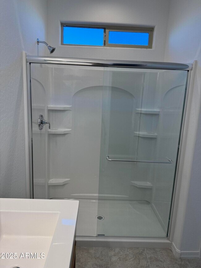 Building Photo - 9973 W Mitchell Ave