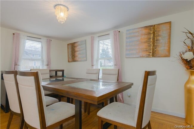 Building Photo - 2 Rockland Ave