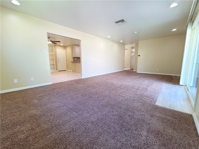 Building Photo - 1012 Fulbright Ave