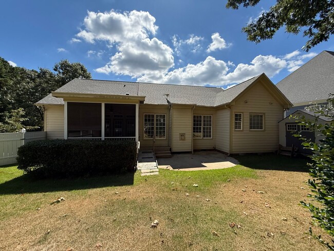 Building Photo - Spacious 4BD, 3BA Raleigh Home with a 2-Ca...