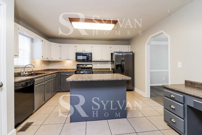 Building Photo - Coming HOME never felt so good!