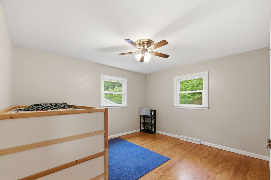 Building Photo - 1204 Forest Ct