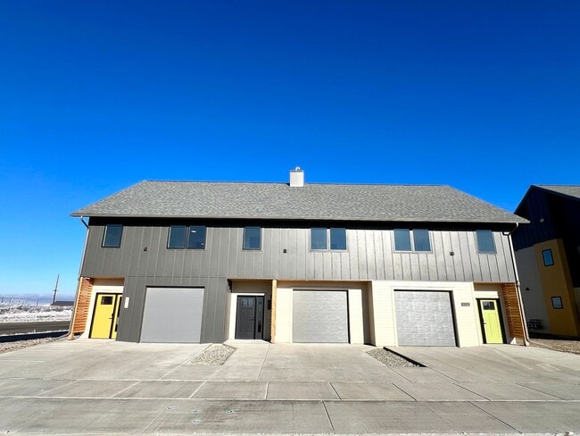 Building Photo - 2314 Shorthorn Ave
