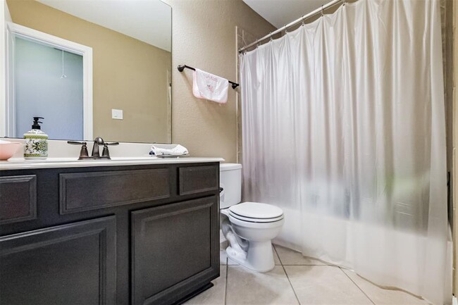 Building Photo - 28806 Crested Butte Dr