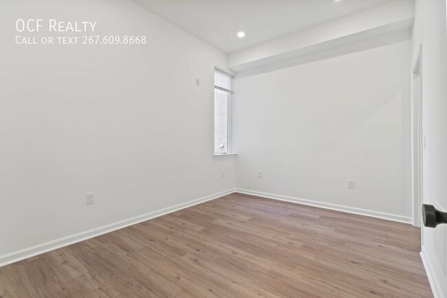 Building Photo - Two Bed Brewerytown Apartment