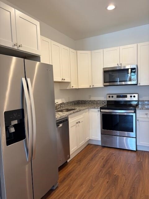 Building Photo - 525 BROADWAY